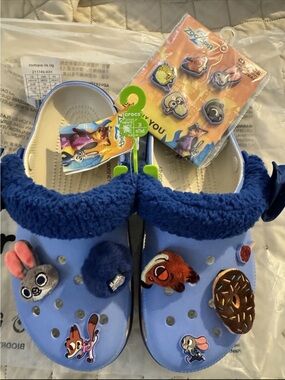 CROCS Disney Zootopia Clogs with Zootopia Crocs jibbitz-additional package